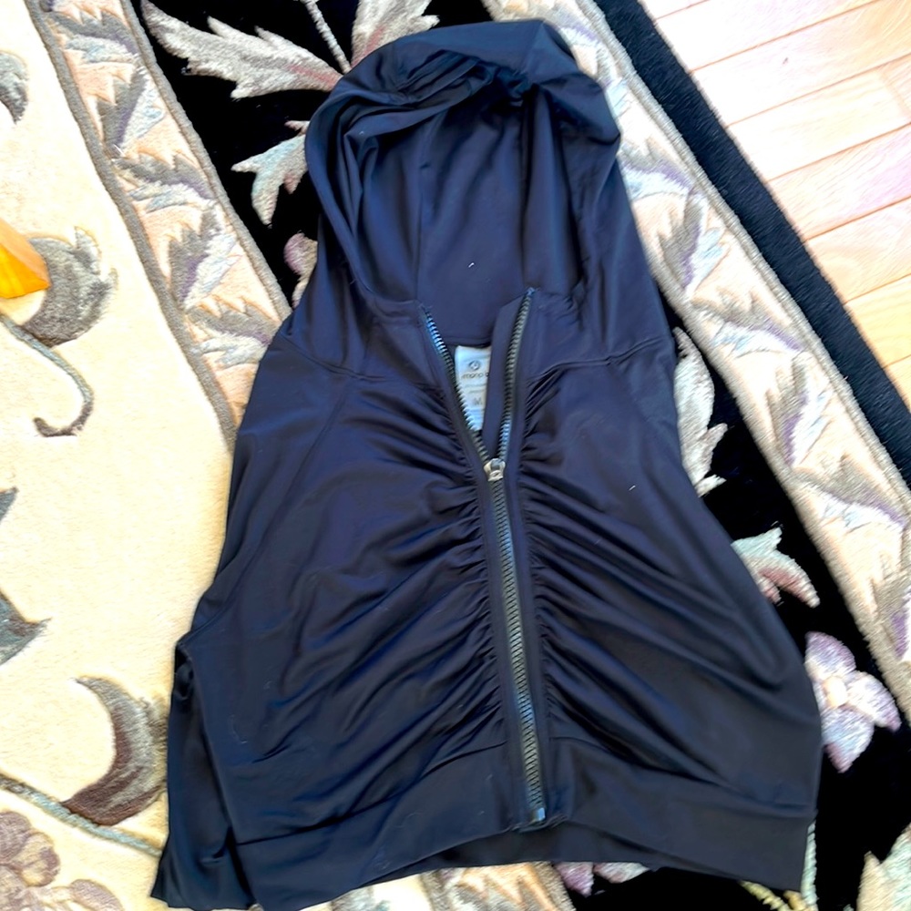 Mano Black Zipper Hoodie. Size Medium
